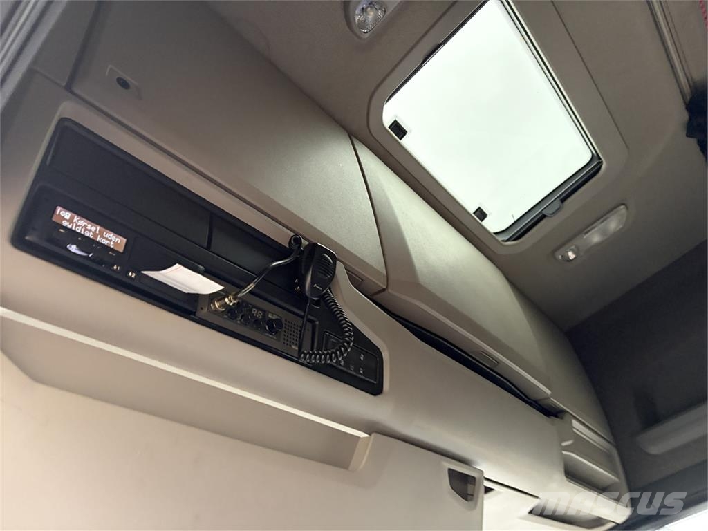 Scania S650 6x2 Box med sideåbning v8 Fast kasse