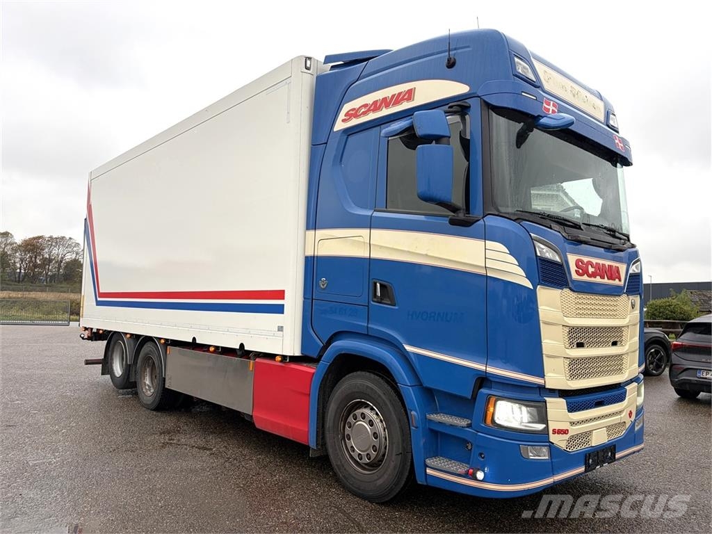 Scania S650 6x2 Box med sideåbning v8 Fast kasse