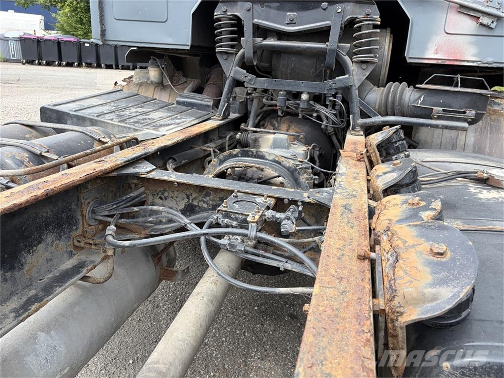 Volvo F12 4x2 Chassis Oldtimer Další