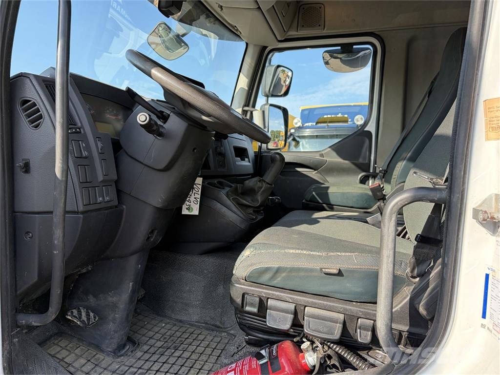 Volvo FL 240 4x2 Lad Camiones plataforma