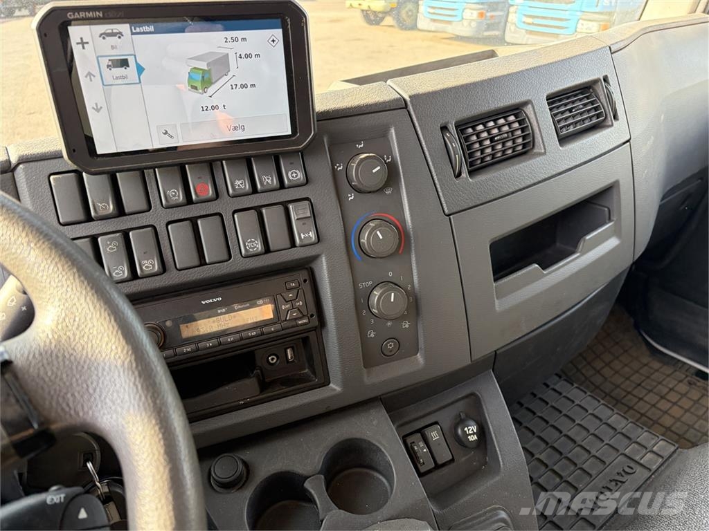 Volvo FL 240 4x2 Lad Camiones plataforma