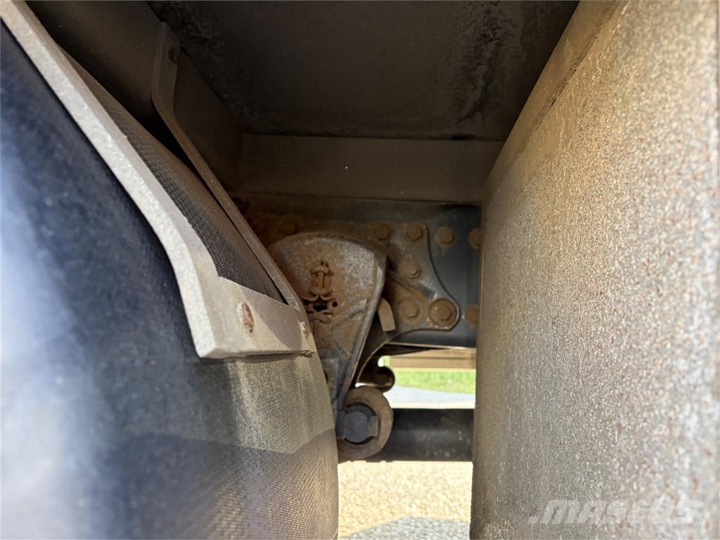 Volvo FL 240 4x2 Lad Camiones plataforma