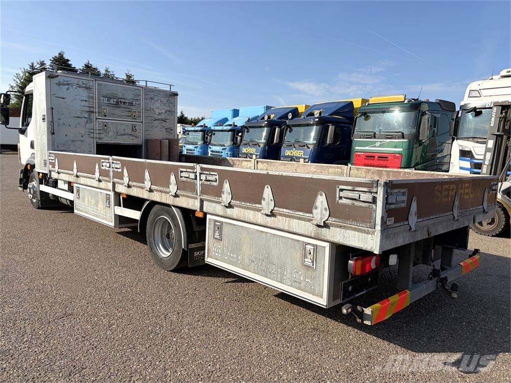 Volvo FL 240 4x2 Lad Platós / Ponyvás teherautók
