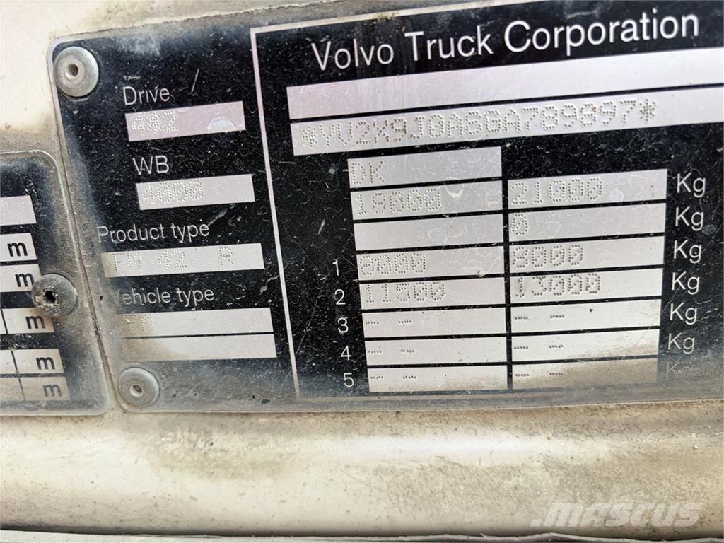 Volvo FM 330 Skadet Fejebil Otros camiones