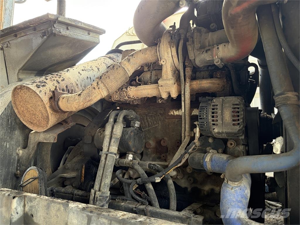 Volvo FM 330 Skadet Fejebil Otros camiones