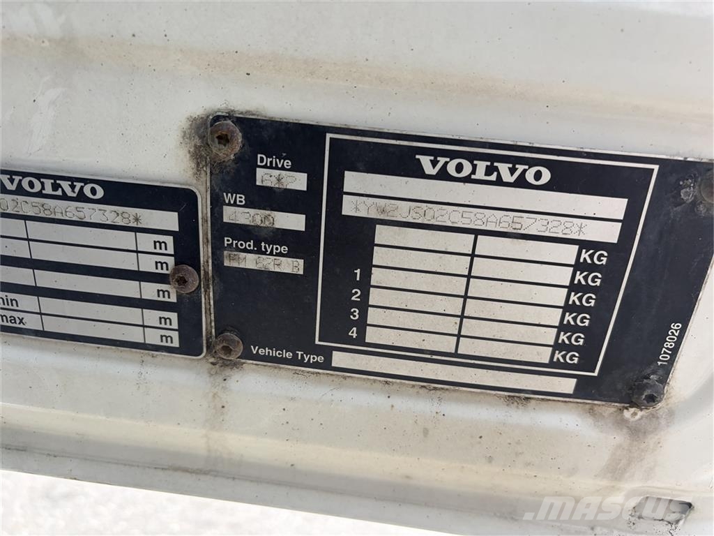 Volvo FM 440 Benzin - Diesel Tank Camiones cisternas