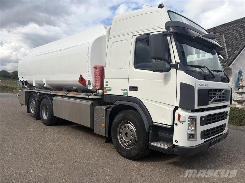 Volvo FM 440 Benzin - Diesel Tank Camiones cisternas