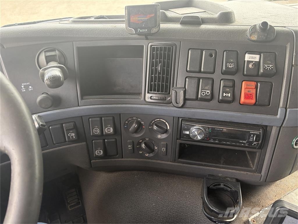 Volvo FM 440 Benzin - Diesel Tank Camiones cisternas