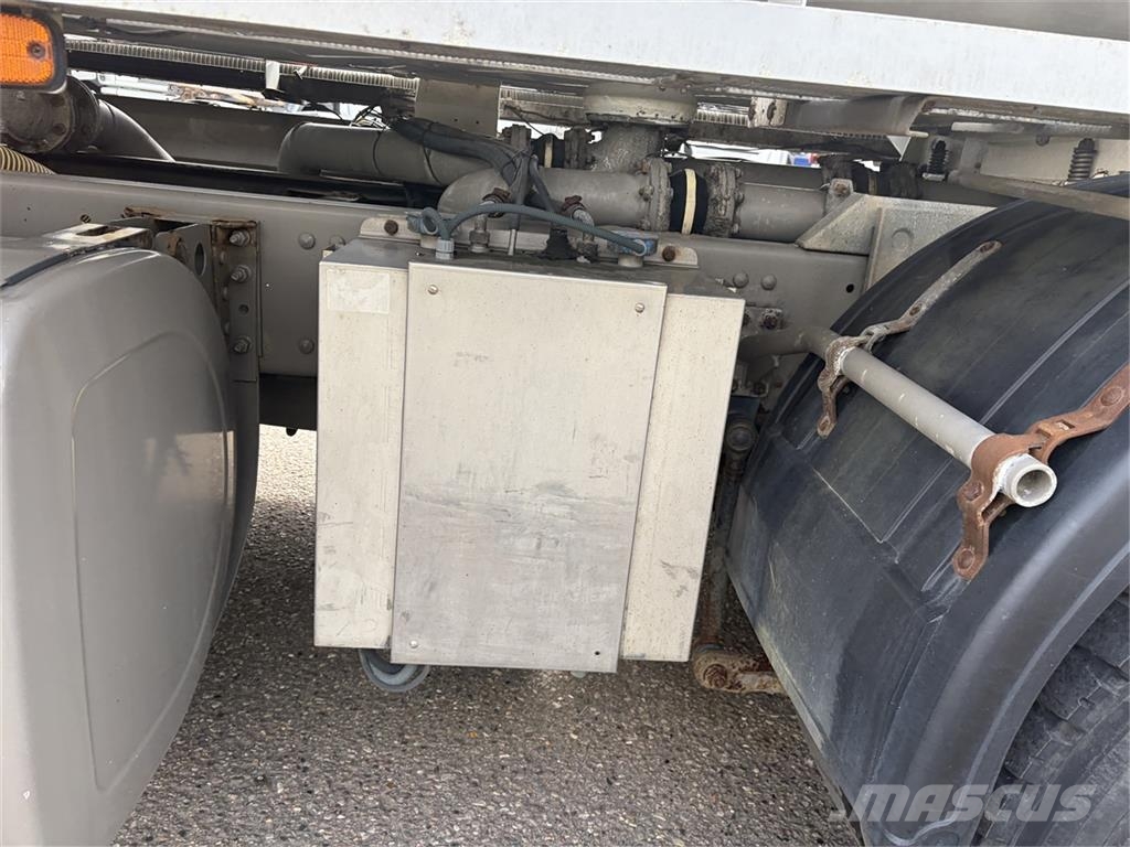 Volvo FM 440 Benzin - Diesel Tank Camiones cisternas
