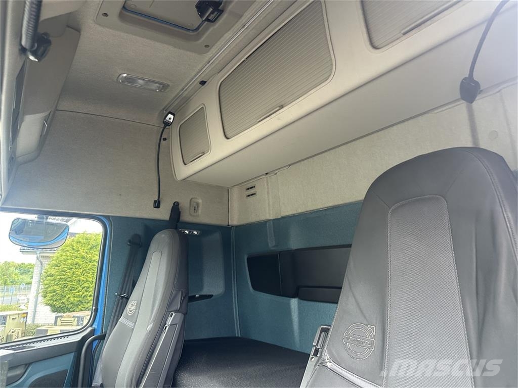 Volvo FM 450 6x2 box side-åbning Euro-6 sideopen Camiones con caja de remolque