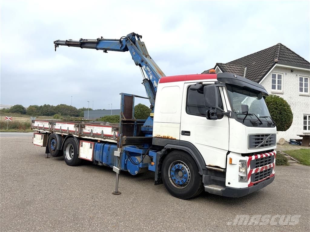 Volvo FM 6x2 lad og kran Автокрани