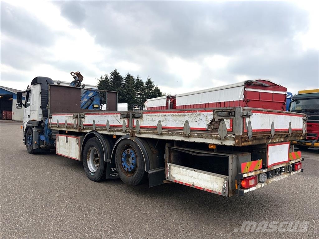 Volvo FM 6x2 lad og kran Автокрани