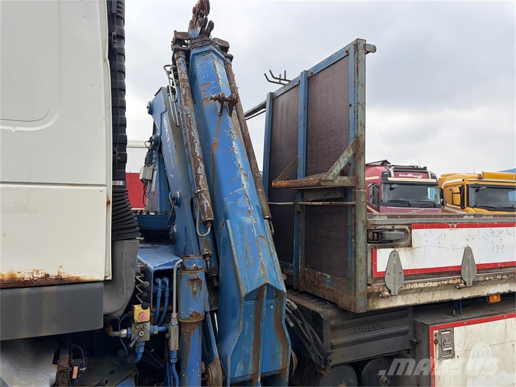 Volvo FM 6x2 lad og kran Автокрани