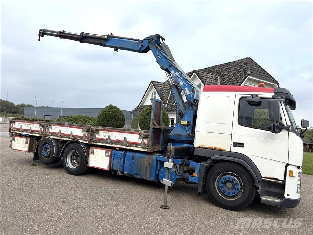 Volvo FM 6x2 lad og kran Автокрани