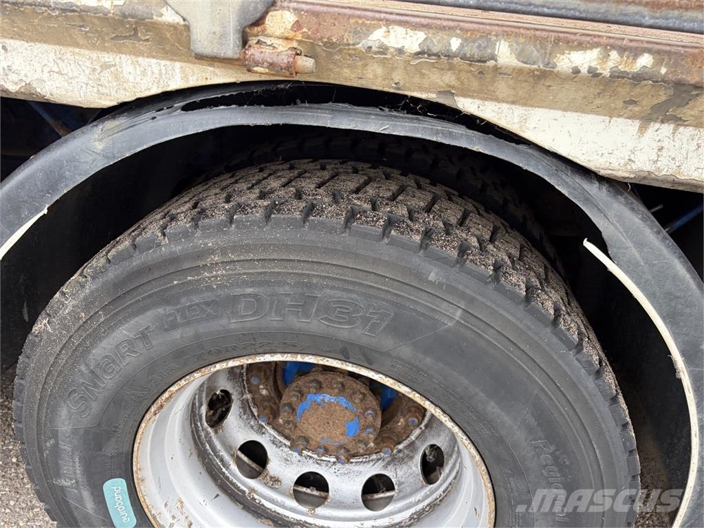 Volvo FM 6x2 lad og kran Автокрани