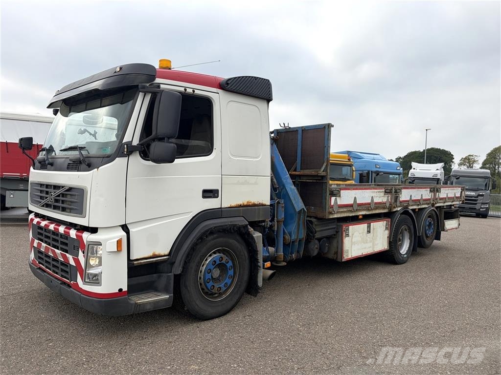 Volvo FM 6x2 lad og kran Автокрани