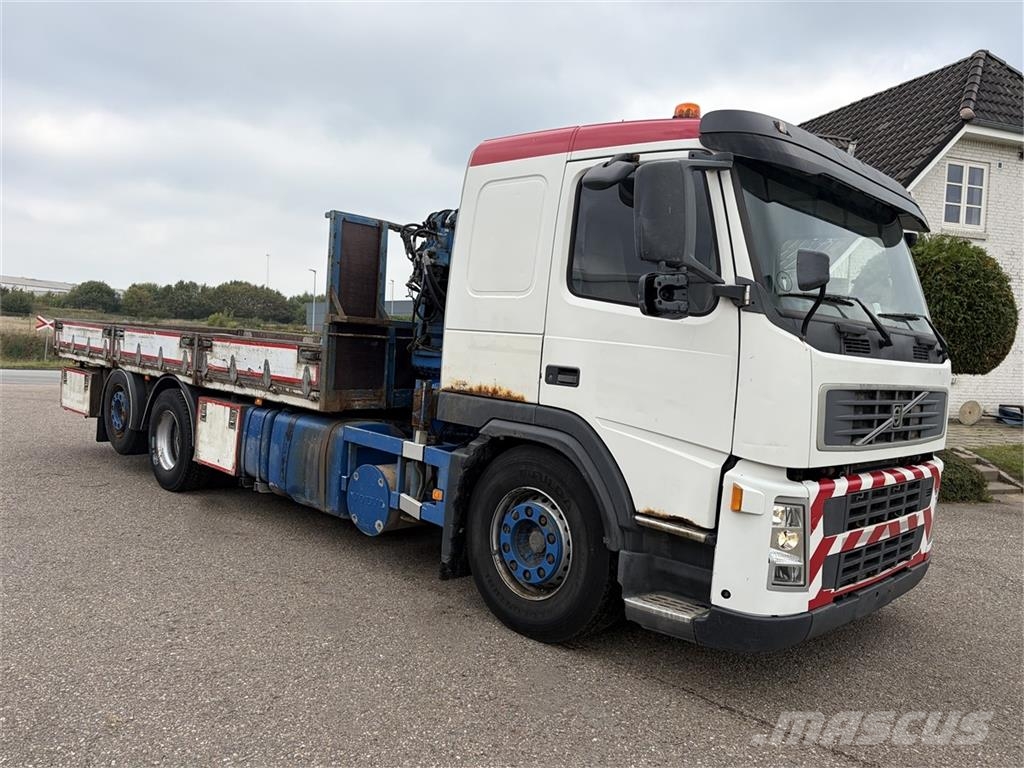 Volvo FM 6x2 lad og kran Автокрани