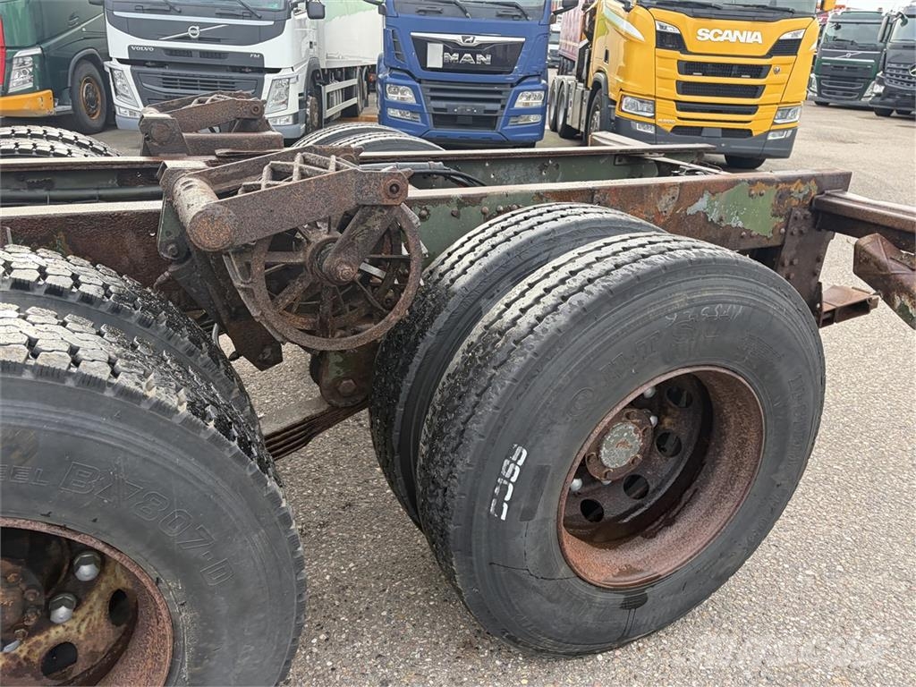 Volvo N10 6x2 Chassis Šasija ar kabīni