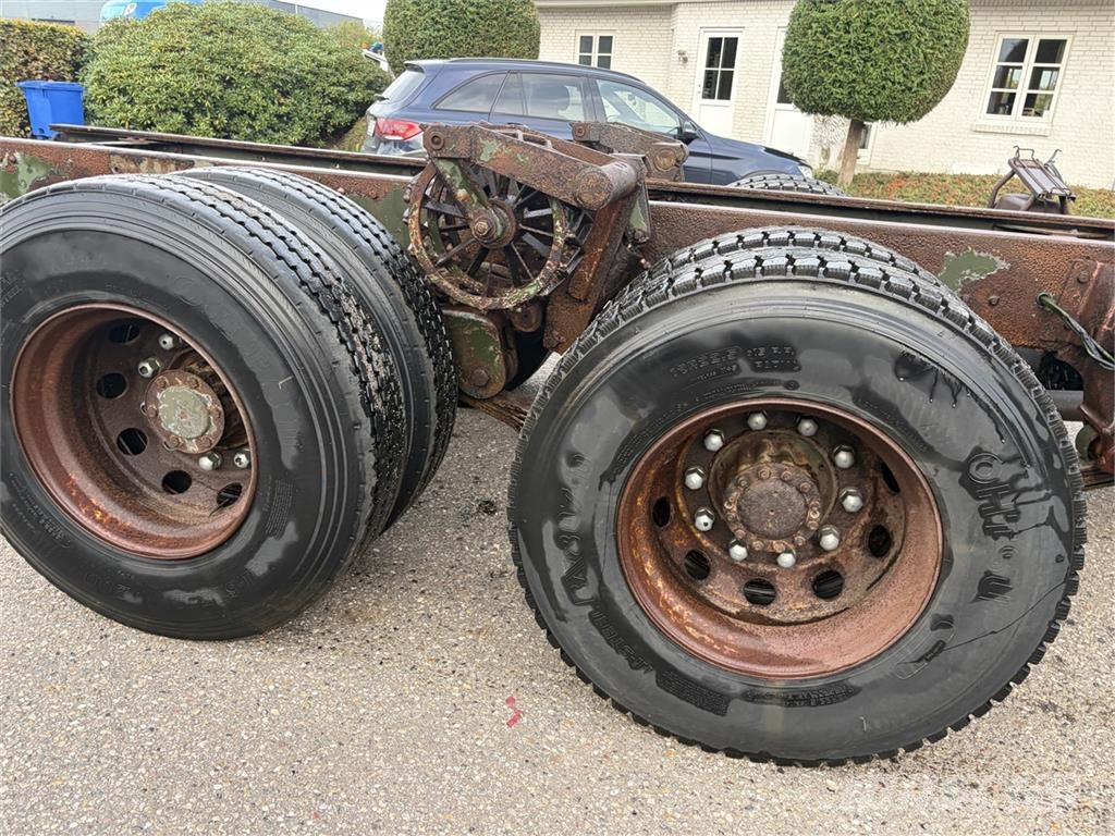 Volvo N10 6x2 Chassis Šasija ar kabīni