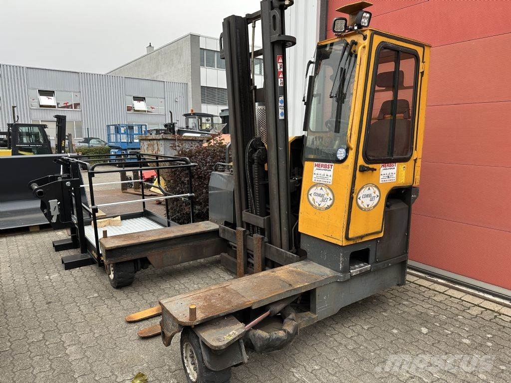Combilift C4000D Seitenstapler