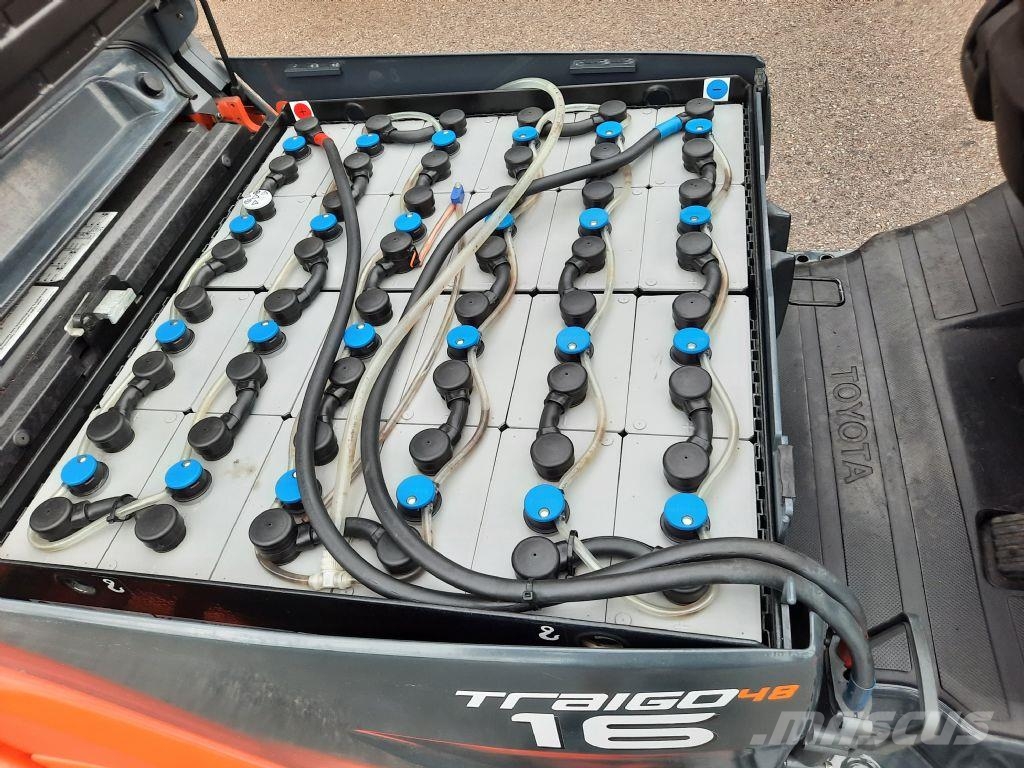 Toyota FBMF T 16 Vollfreihub شاحنات ذات رافعات شوكية تعمل بالكهرباء