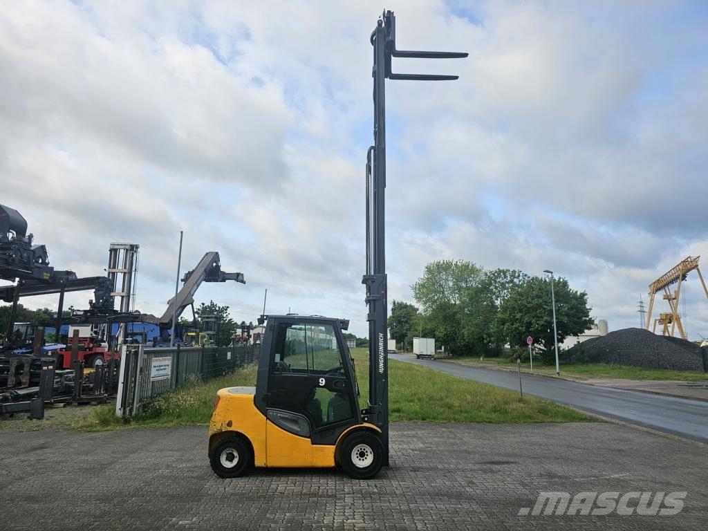 Jungheinrich DFG430S 650DZ Diesel forklifts