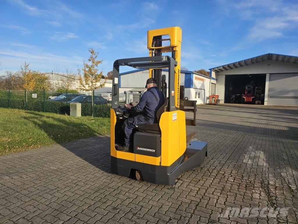 Jungheinrich ETVQ20 4 cestné vysokozdvižné vozíky