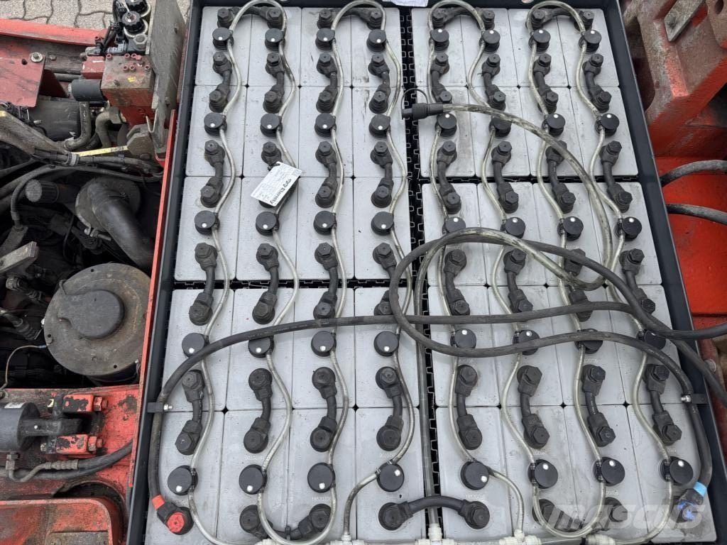 Linde E30-02 Sähkötrukit