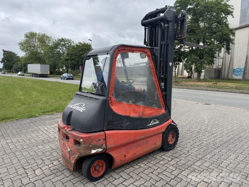 Linde E30-02 Sähkötrukit