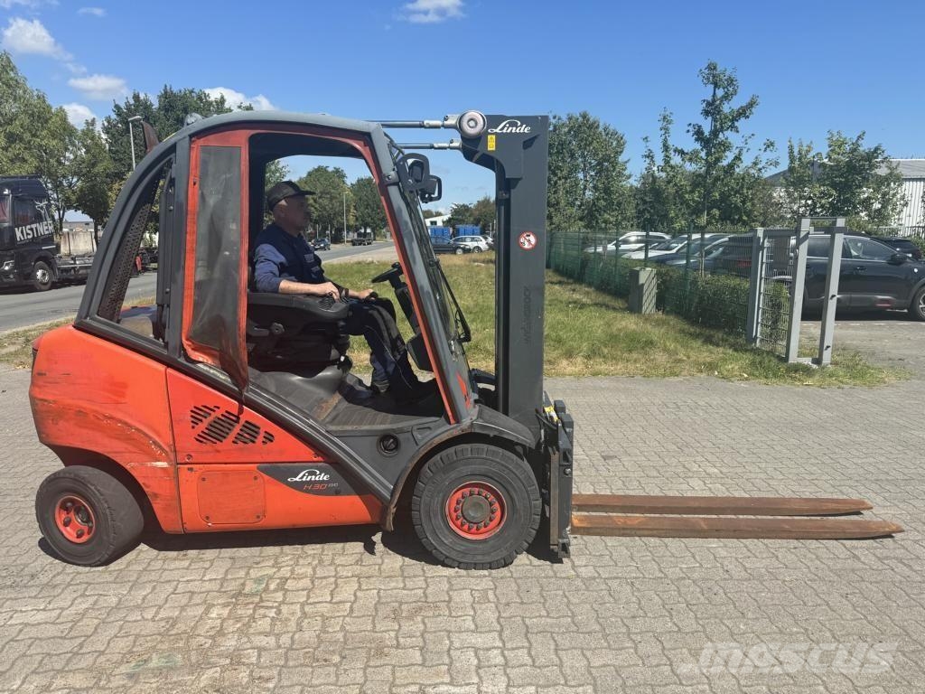 Linde H30D-02 شاحنات الديزل