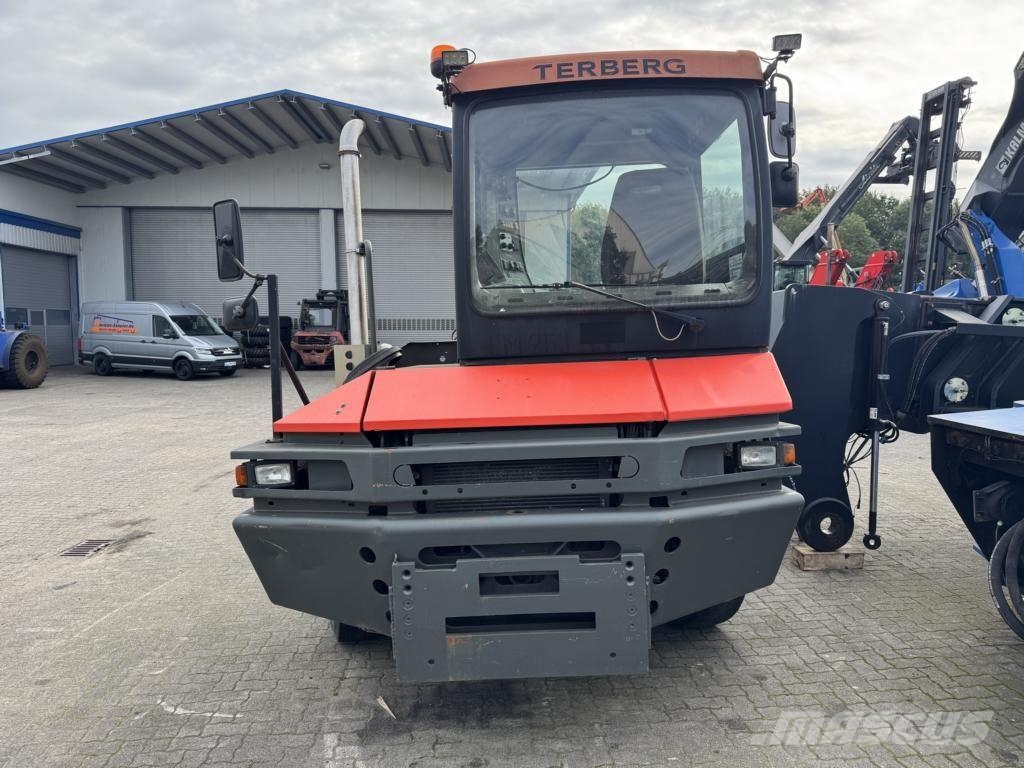 Terberg TT220 Terminal tractors