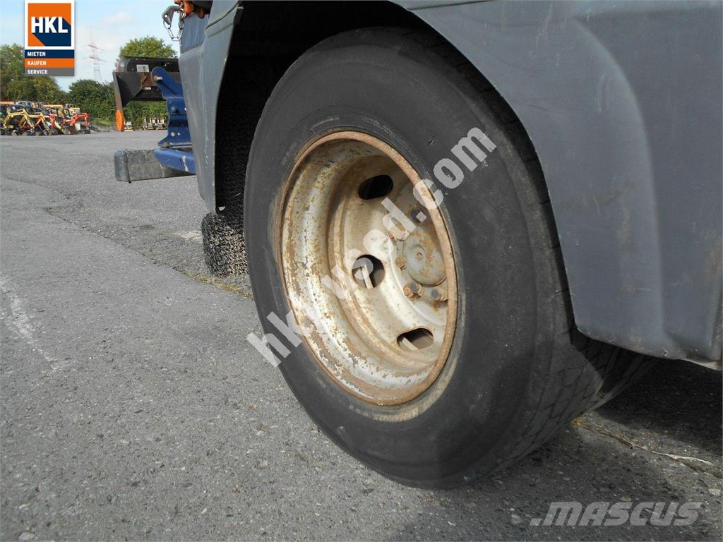 Mercedes-Benz ATEGO 818K 4x2 其他货车