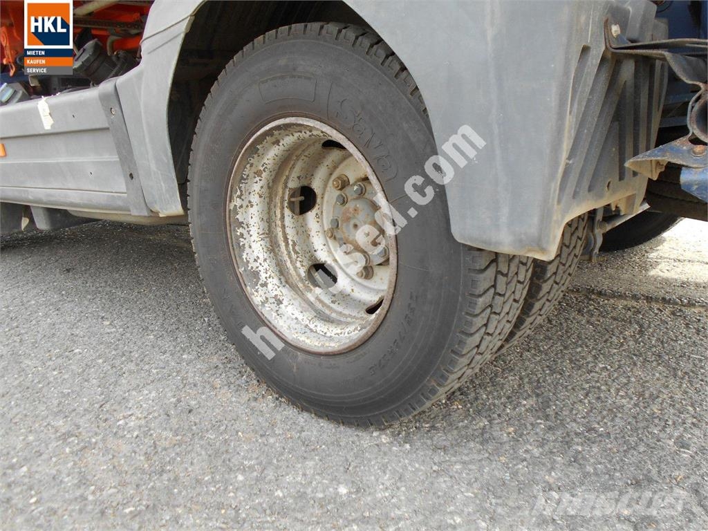 Mercedes-Benz ATEGO 818K 4x2 其他货车
