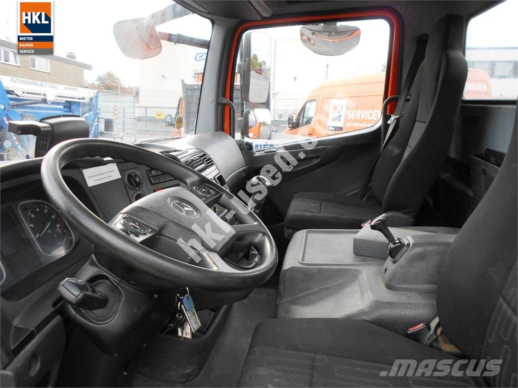 Mercedes-Benz ATEGO 818K 4x2 其他货车
