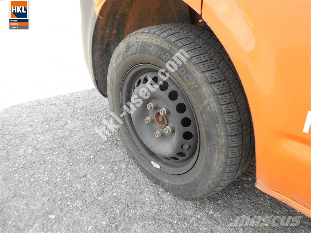 Volkswagen T6 DoKa パネルバン