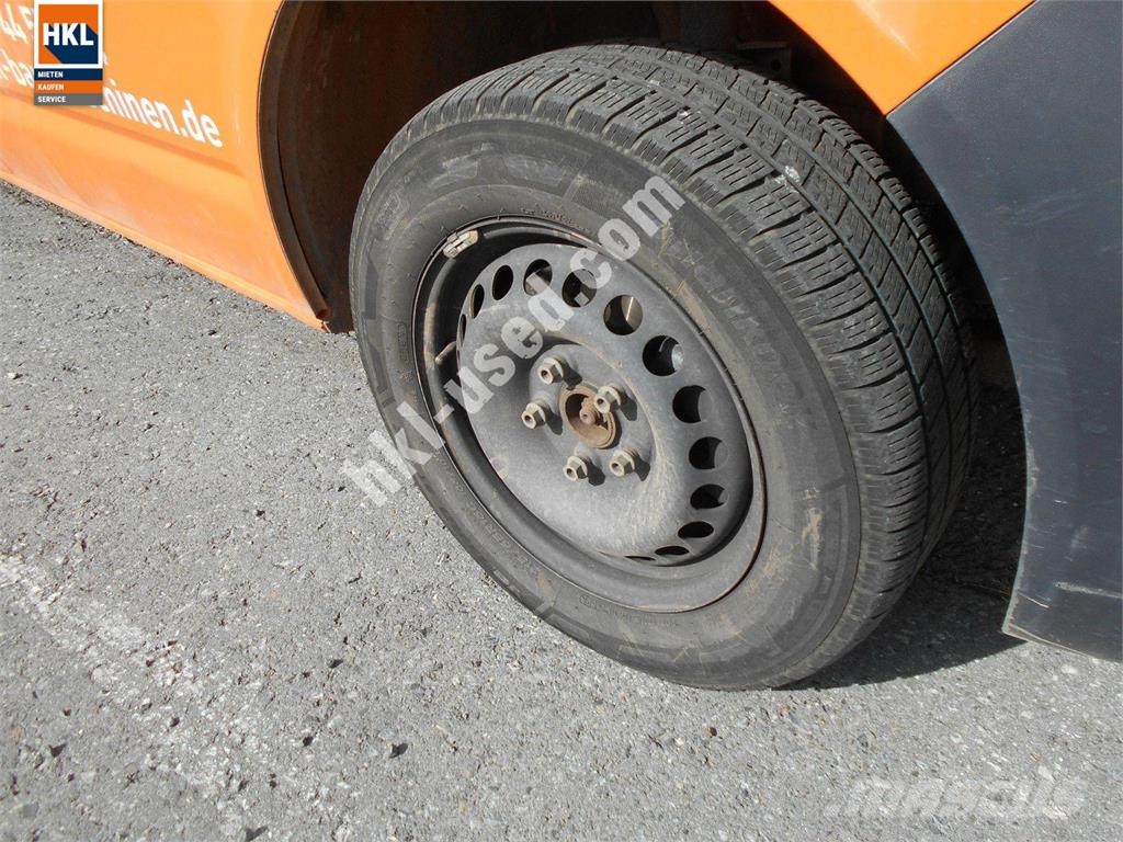 Volkswagen T6 DoKa パネルバン
