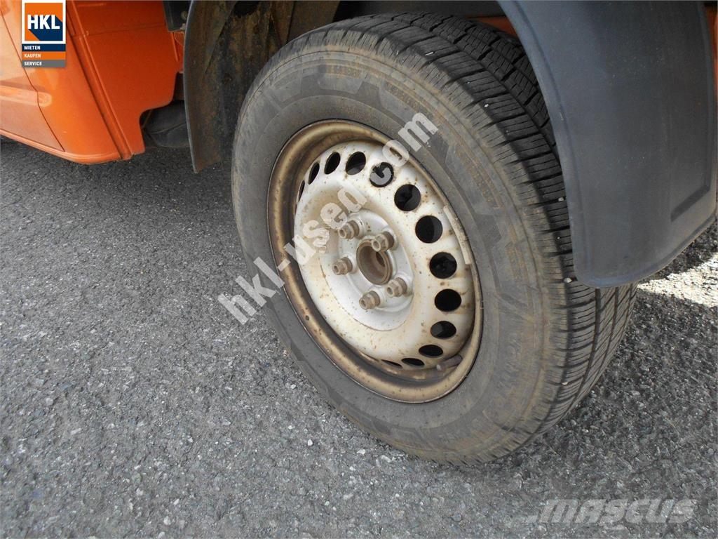 Volkswagen T6 DoKa パネルバン