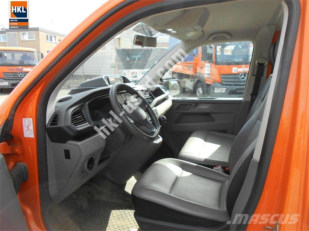 Volkswagen T6 DoKa パネルバン