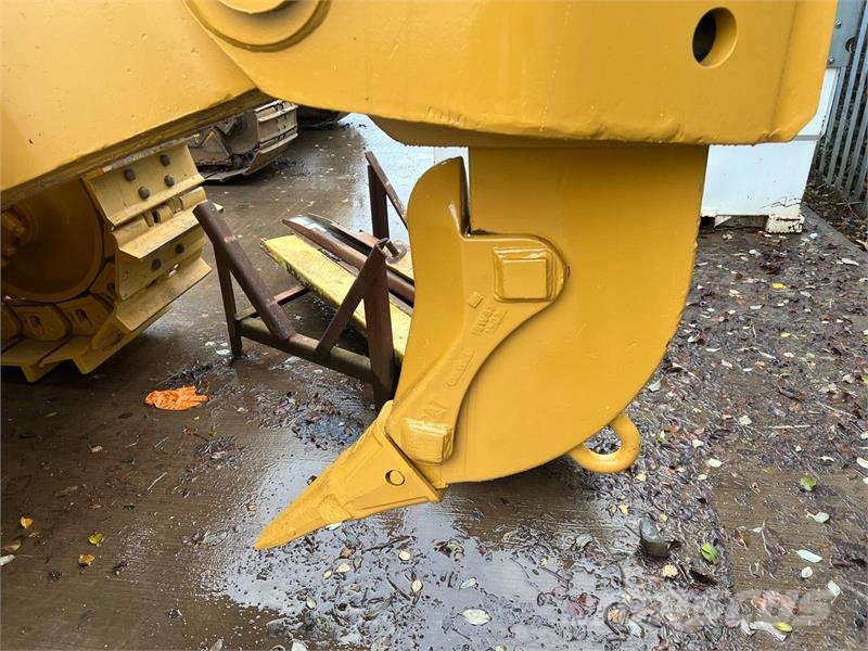 CAT D9T Crawler dozers