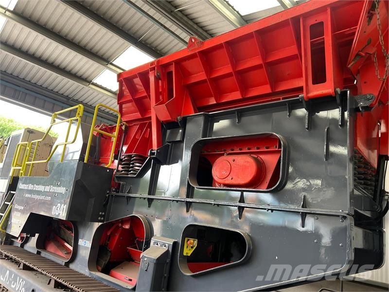 Sandvik QJ341 Drupinātāji