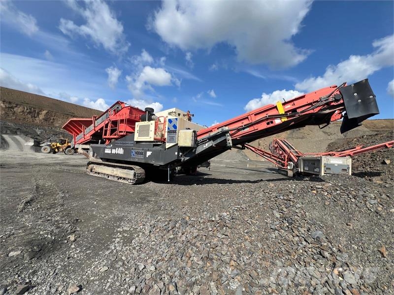 Sandvik UH440I Drupinātāji