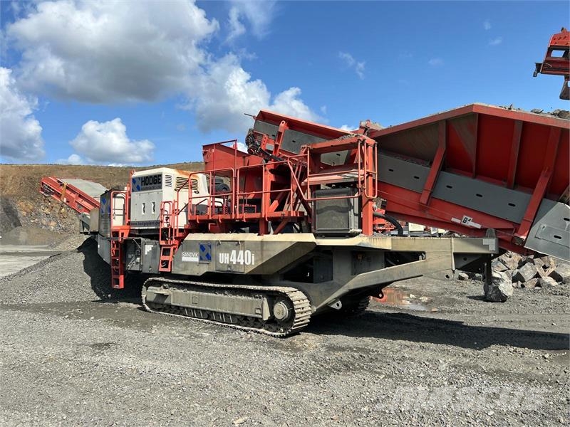 Sandvik UH440I Drupinātāji