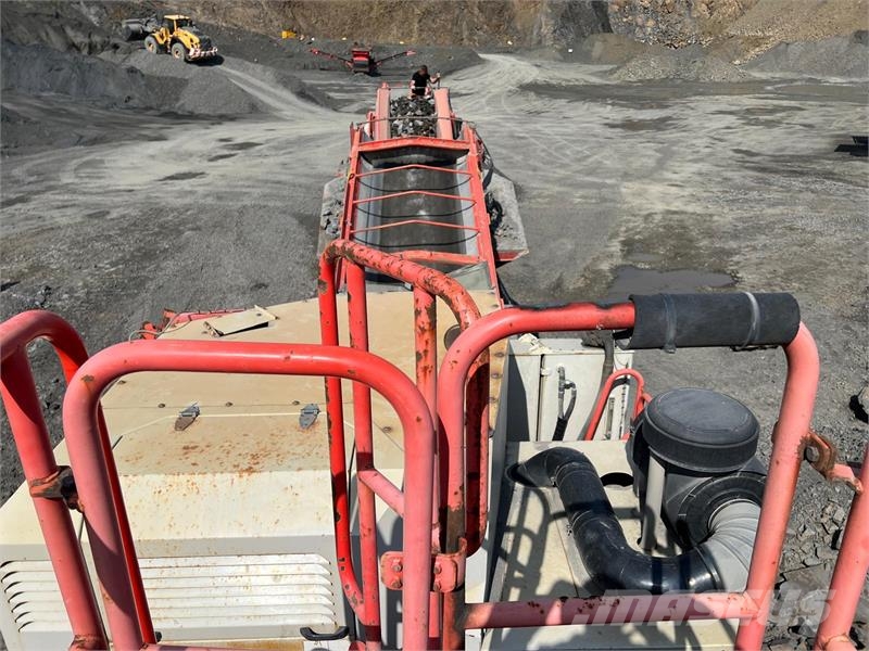 Sandvik UJ440I Drupinātāji