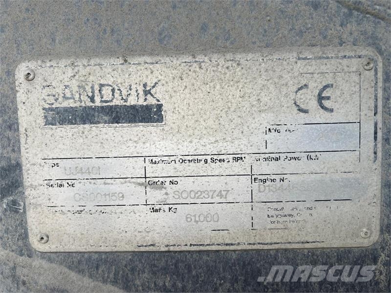 Sandvik UJ440I Drupinātāji