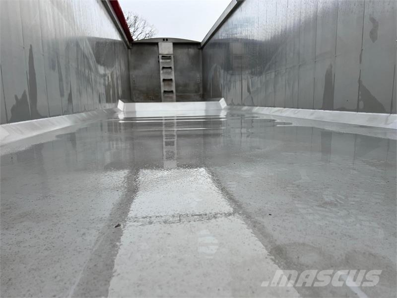 Wilcox BULK Box body semi-trailers