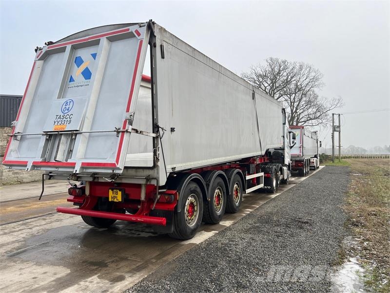 Wilcox BULK Box body semi-trailers