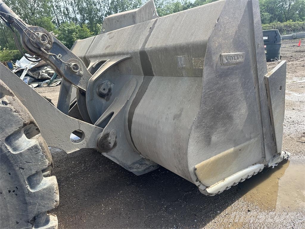 Volvo L180H Muut koneet