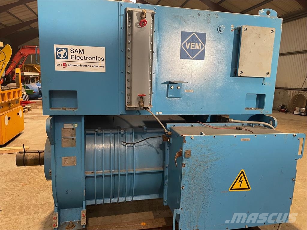 910 kVA VEM Generator type DRKSW 5024-4US Ostali generatori