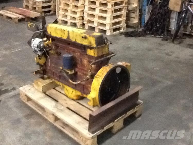 Allis Chalmers 2900 motor - kun til dele Motory