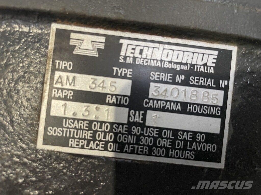AM 345 Technodrive Gear til Øveraasen snerydder | Pas 传动装置